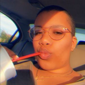 Meet your Posher, Luisa